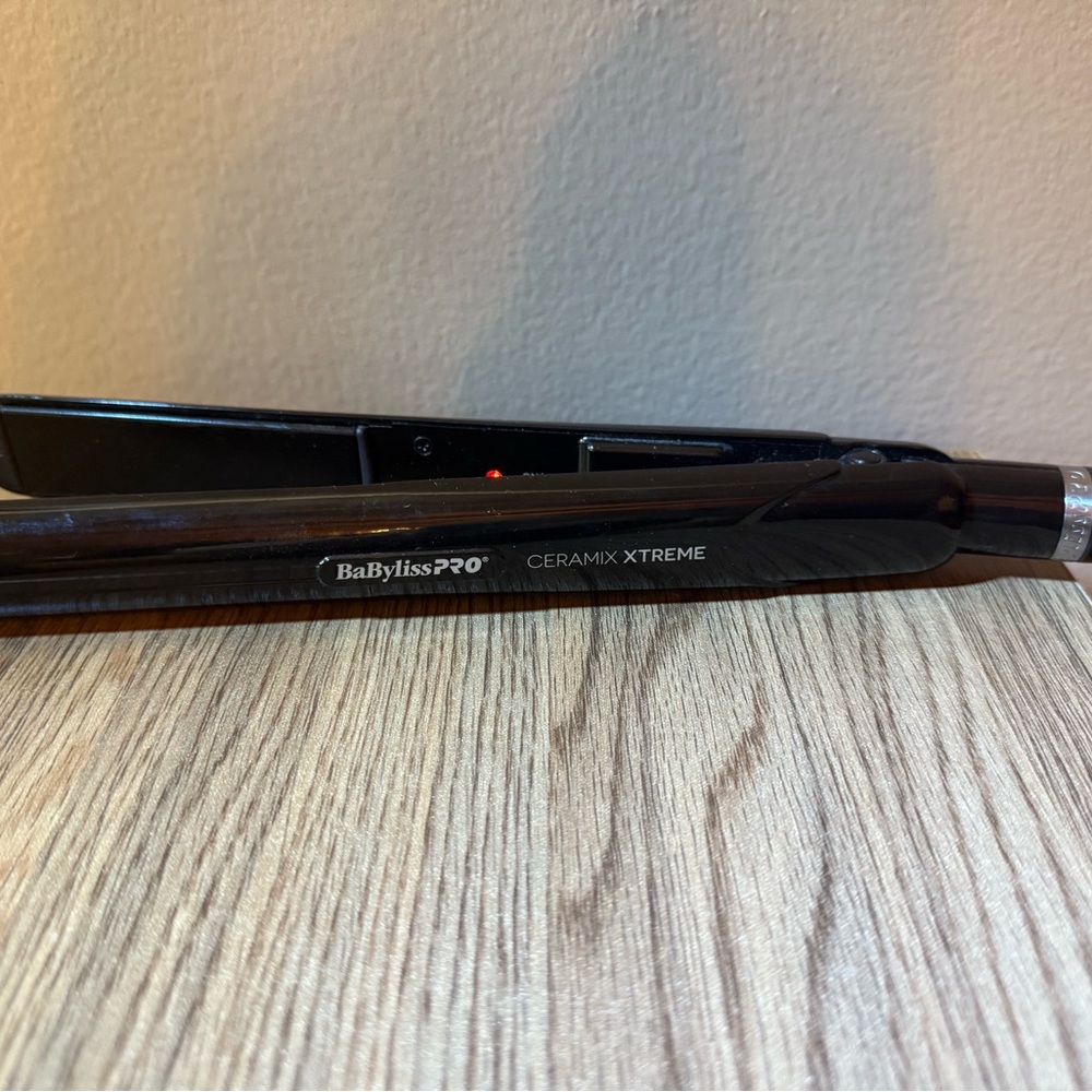 BaBylissPRO Ceramic Xtreme Black Hair Straightener